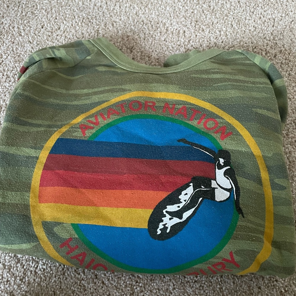 Aviator nation camouflage crewneck size medium!